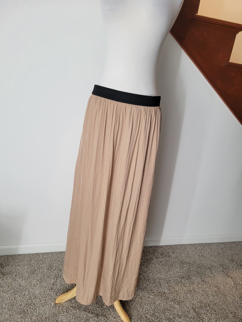 Daniel Rainn Beige Maxi Skirt with Black Stretchy Waistband Size L